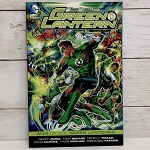 NEW Green Lantern: War of the Green Lanterns Geoff Johns Paperback